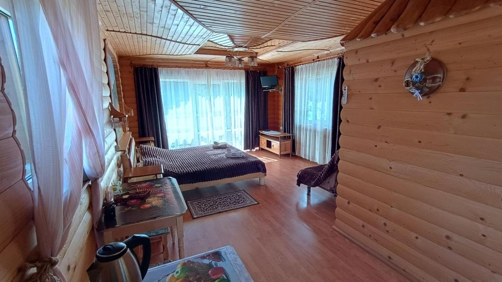 Садиба Гуцулка Ксеня Yaremche Dış mekan fotoğraf